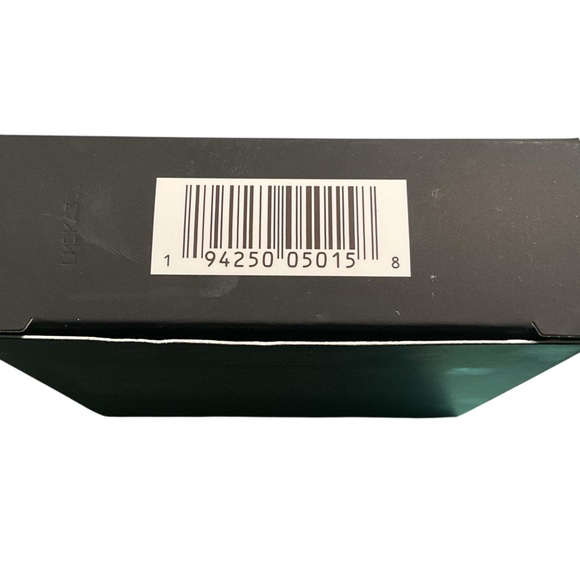 NIB Laura Mercier Real Flawless Luminous Perfecting Pressed Powder - Picture 4 of 8